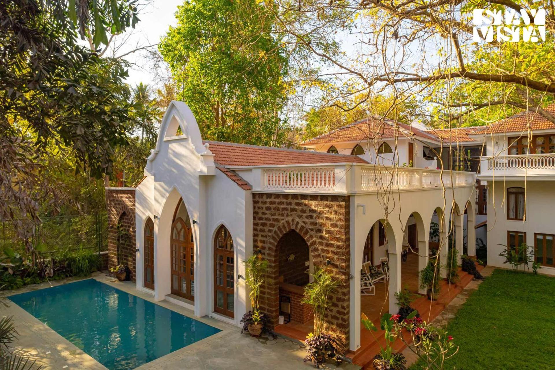 Kismet Villa- Comp Breakfast With Pvt Lawn & Pool By Stayvista Moira